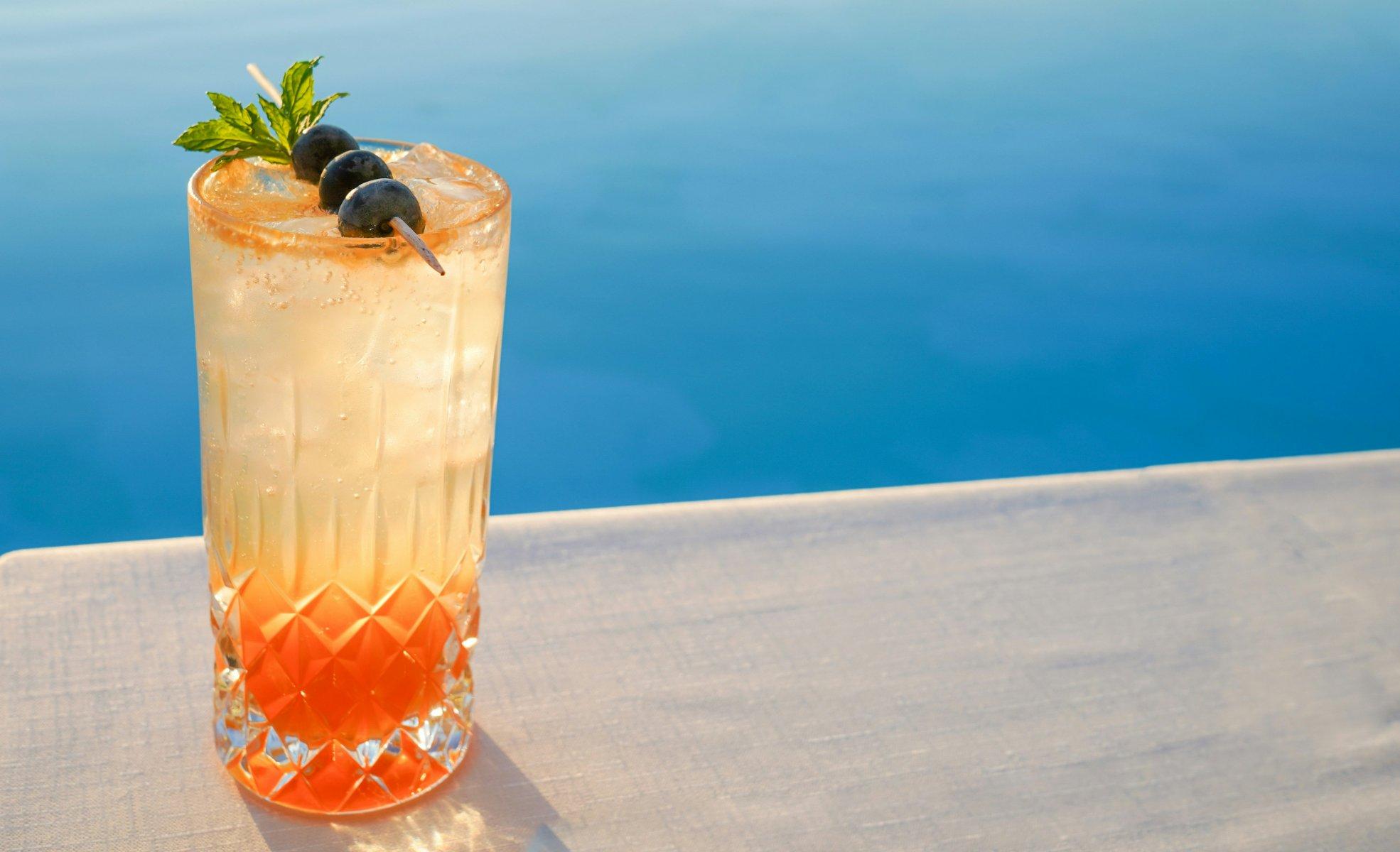 Pool Bar  Knight Armour Hotel Dubai